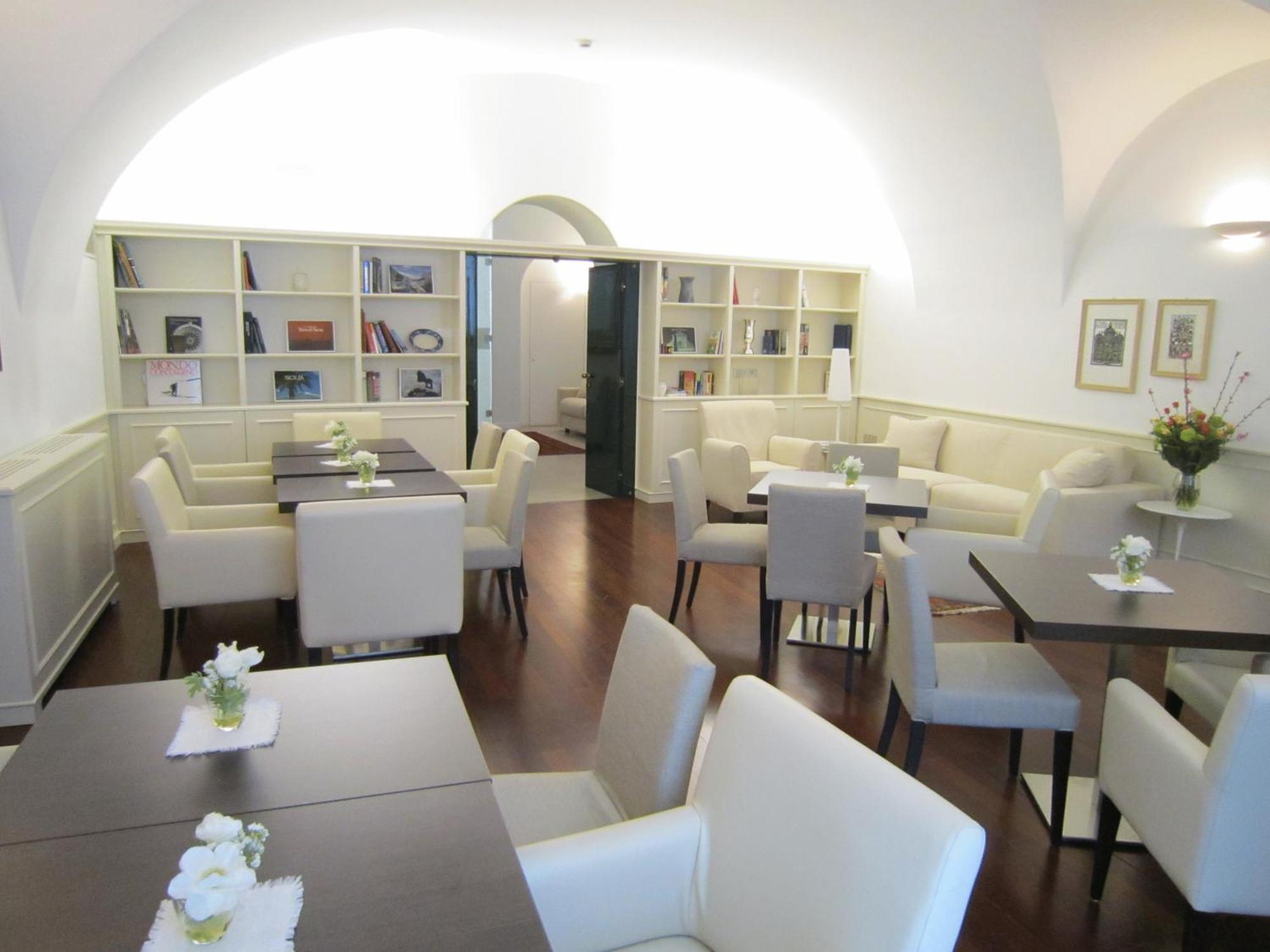 Albergo Accademia Тренто Экстерьер фото
