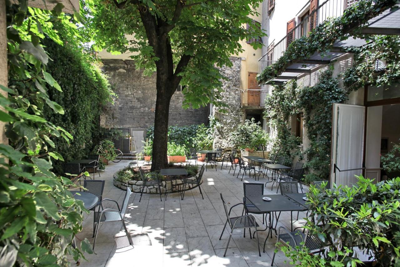 Albergo Accademia Тренто Экстерьер фото